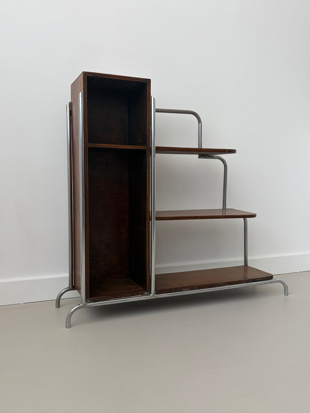 1930’s Modernist Bookshelf
